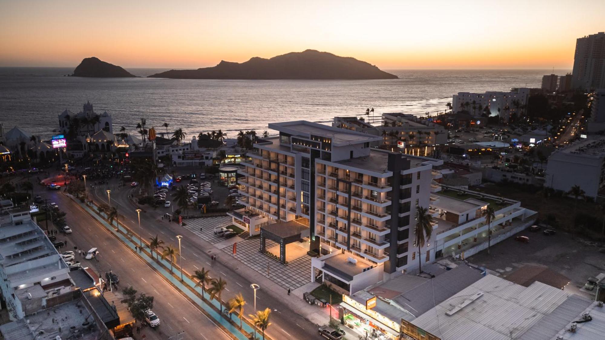 High Garden Grand Hotel Mazatlán Buitenkant foto
