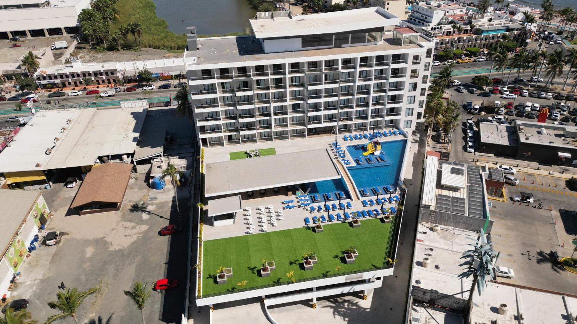 High Garden Grand Hotel Mazatlán Buitenkant foto